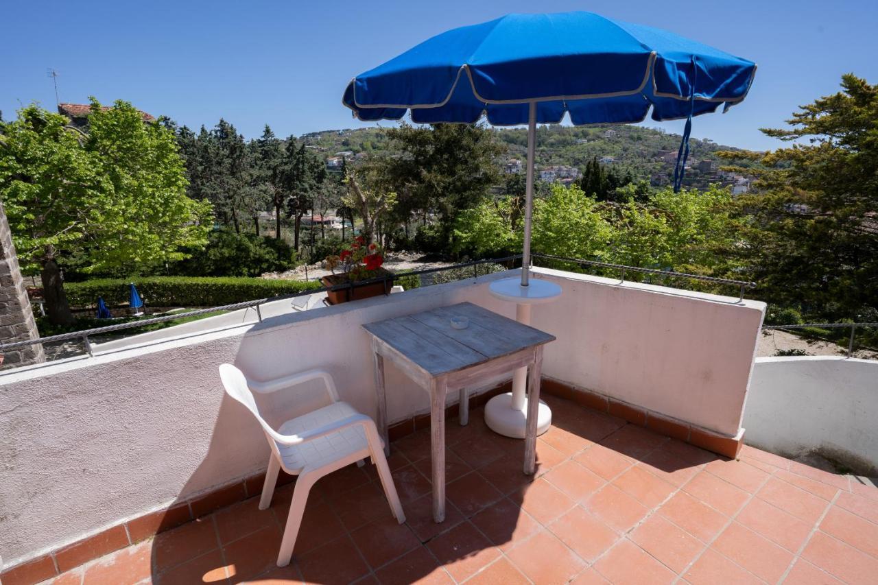 Hotel & Spa Relais Freedom Club Маса Лубрензе Екстериор снимка