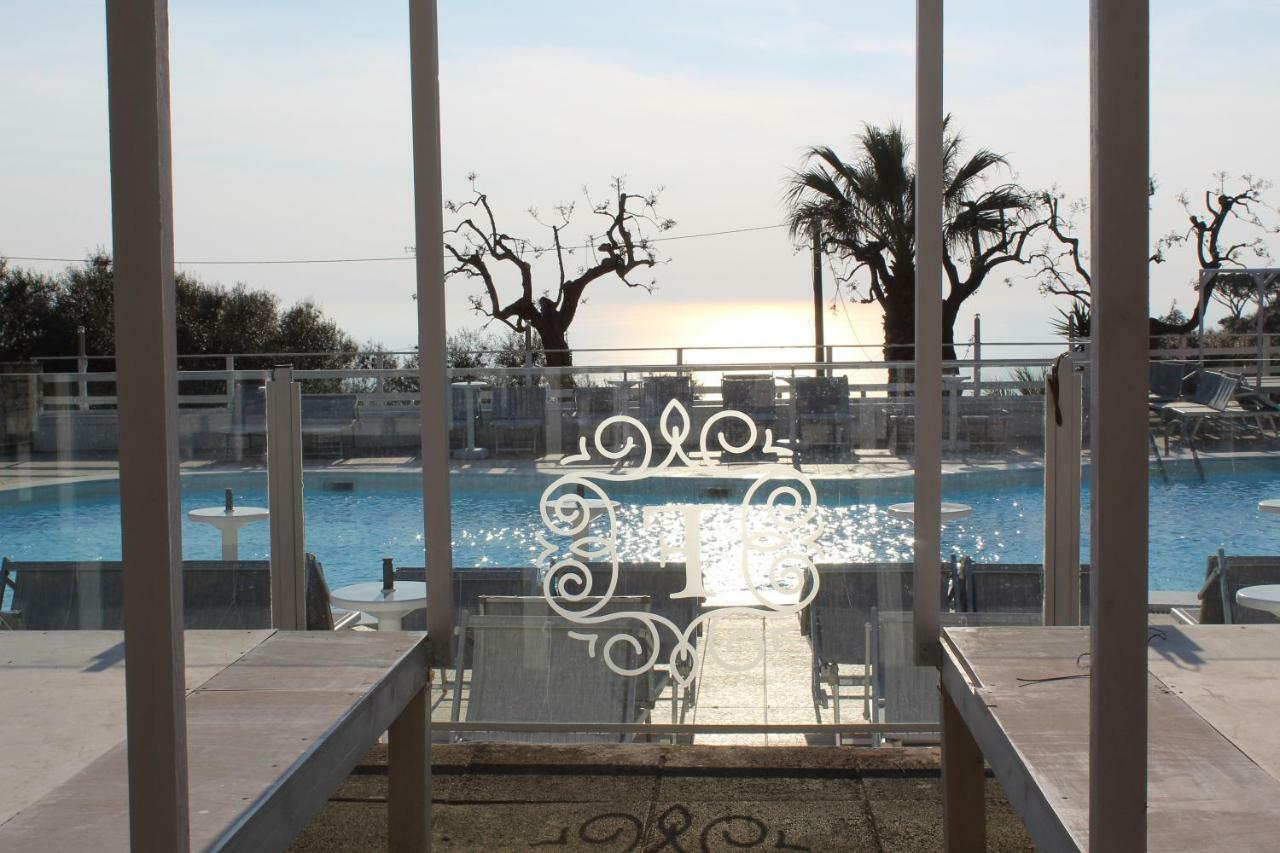 Hotel & Spa Relais Freedom Club Маса Лубрензе Екстериор снимка